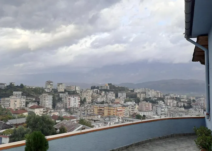 Dino 公寓 Gjirokastër